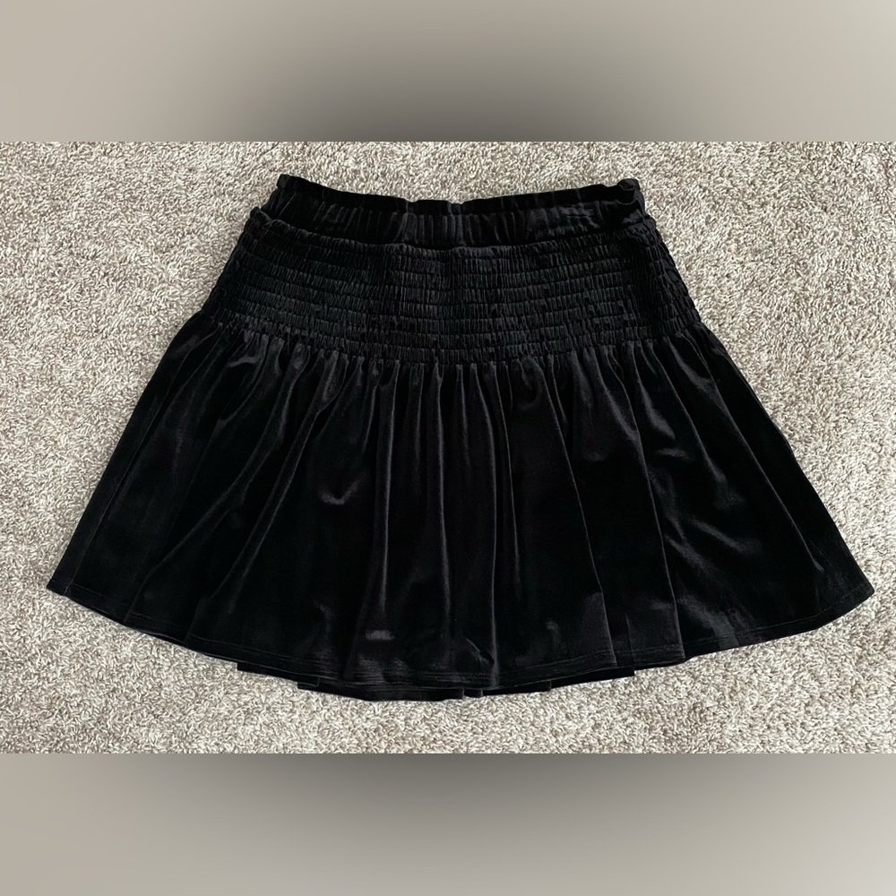 GB Girls Black Velvet Skirt - Picture 1 of 4